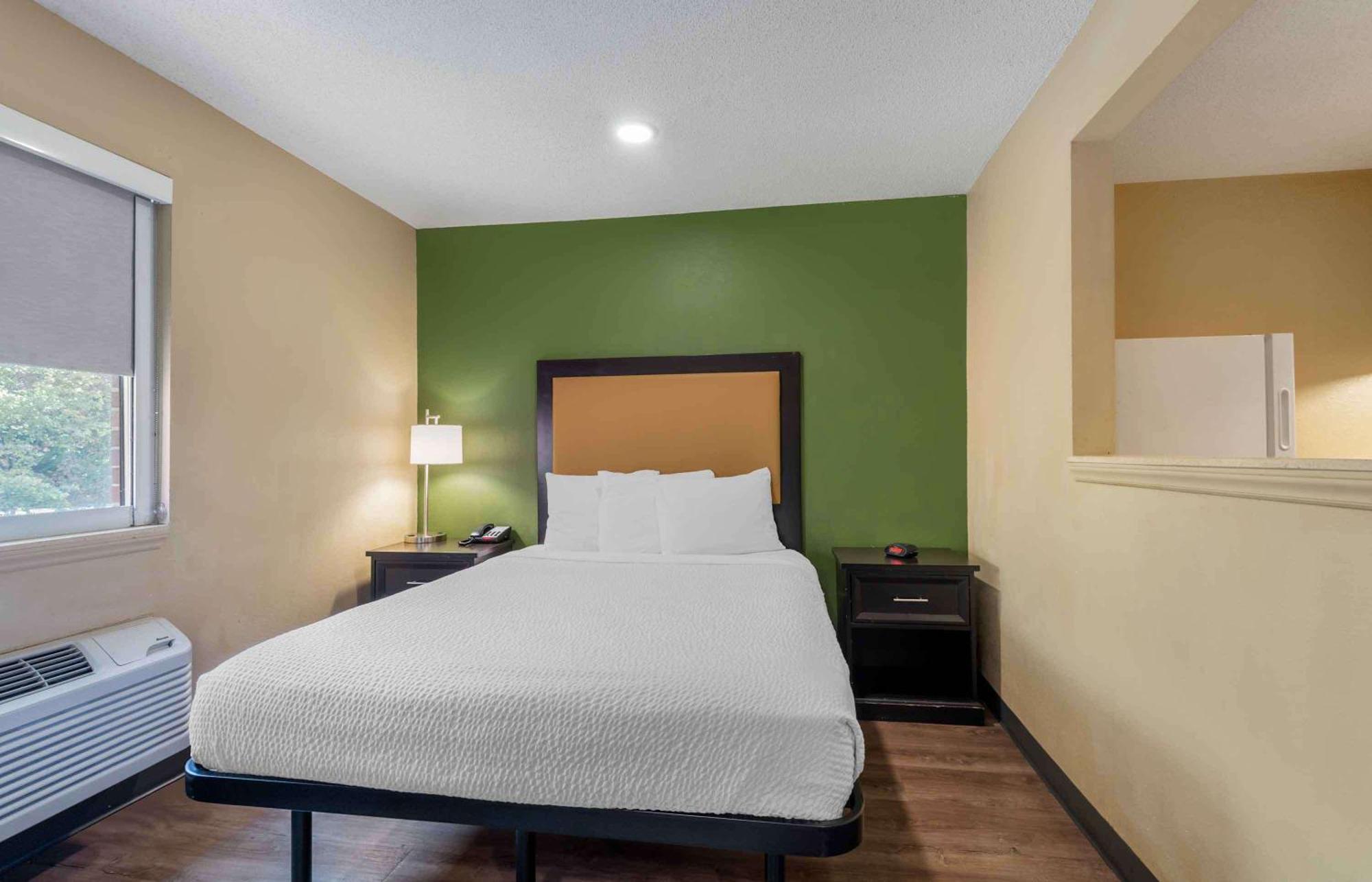 Extended Stay America Select Suites - Charlotte - Tyvola Rd - Executive Park Exteriér fotografie