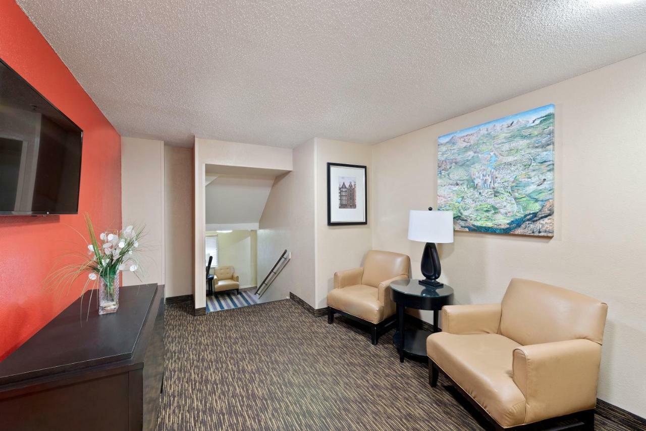 Extended Stay America Select Suites - Charlotte - Tyvola Rd - Executive Park Exteriér fotografie